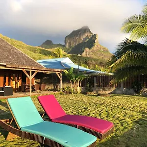 https://bora-bora-waterfront-sunrise-villa.frenchpolynesia-hotels.com