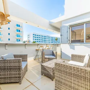 https://silver-sands-penthouse.protaras-cy-hotels.com